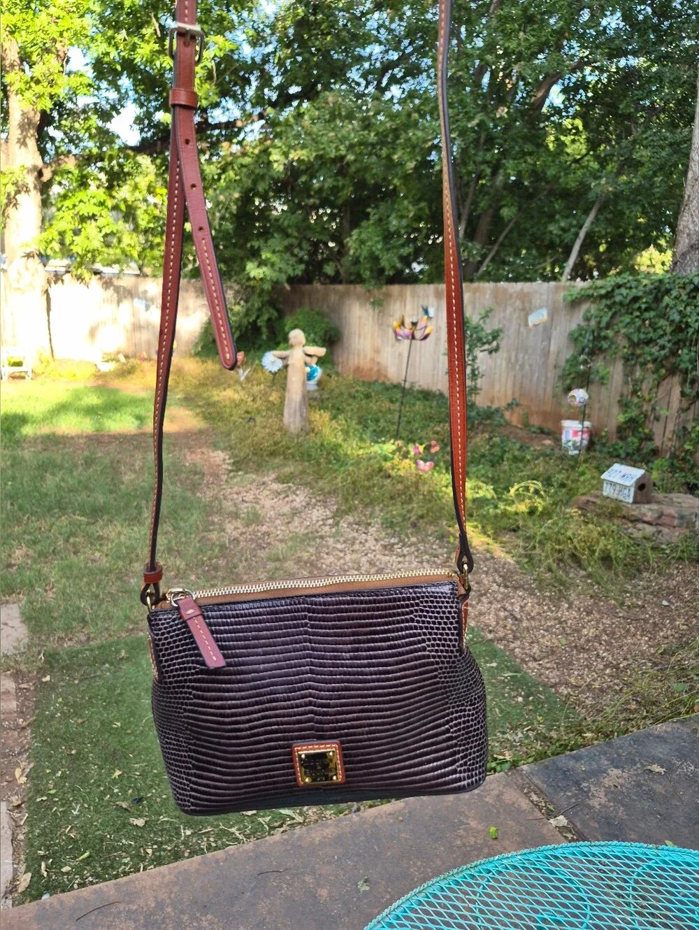 Dooney & Bourke Brown Lizard Embossed Leather Crossbody Bag Red Interior